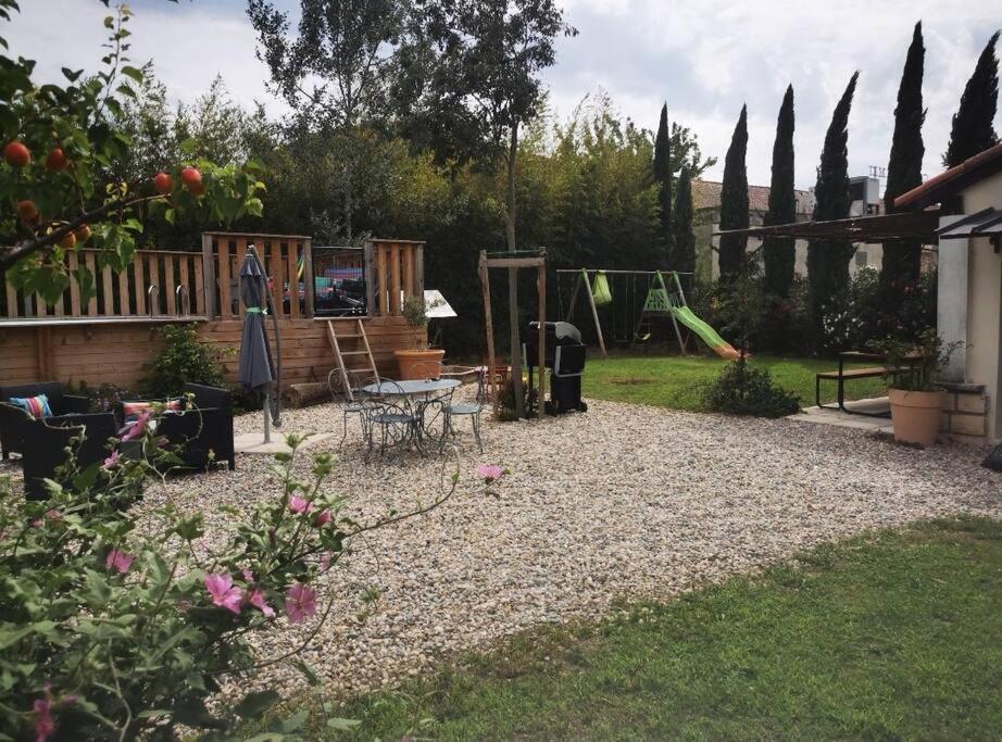 Courthézon Maison Avec Piscine Dans Village Provencal. מראה חיצוני תמונה