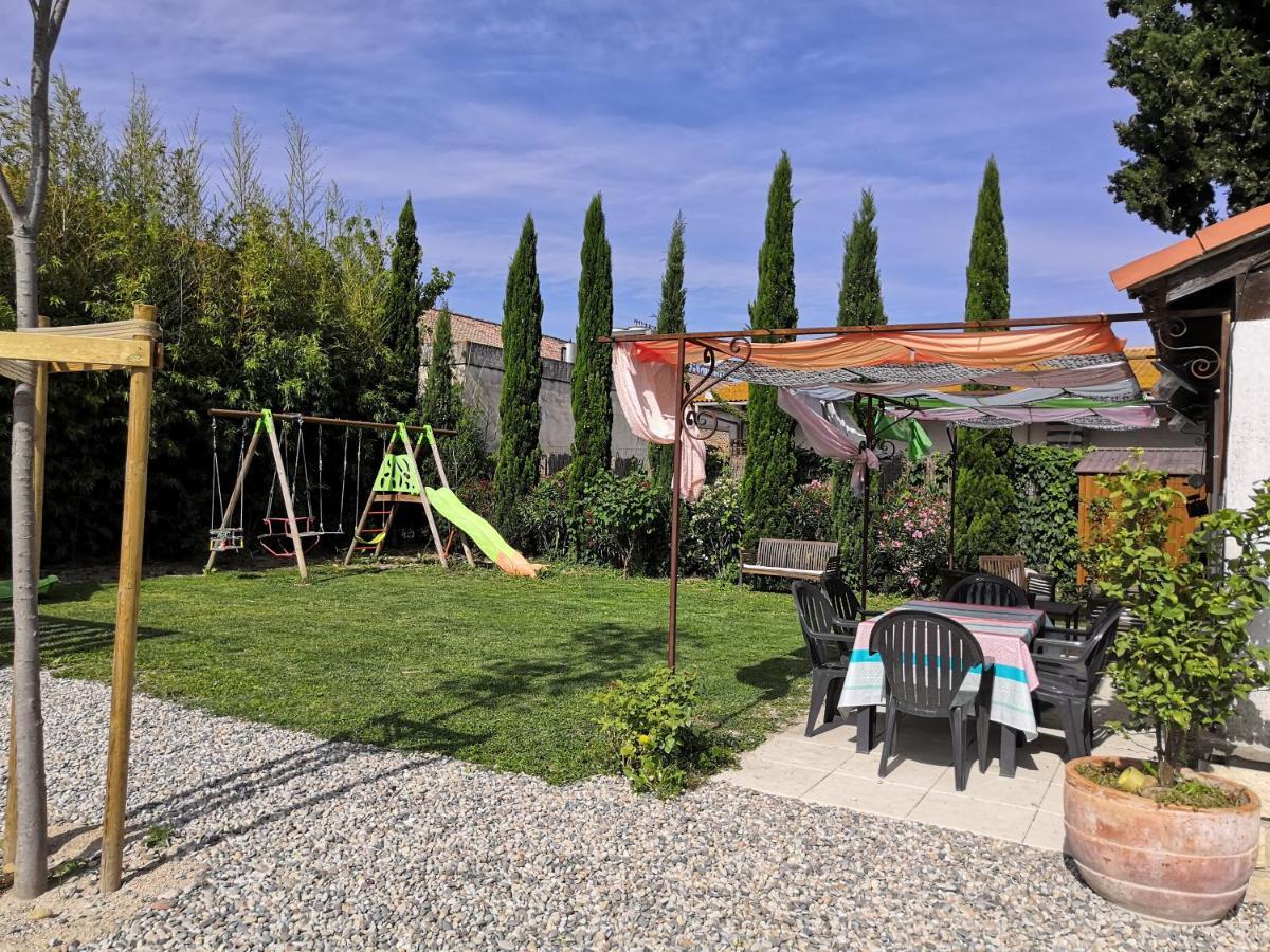 Courthézon Maison Avec Piscine Dans Village Provencal. מראה חיצוני תמונה