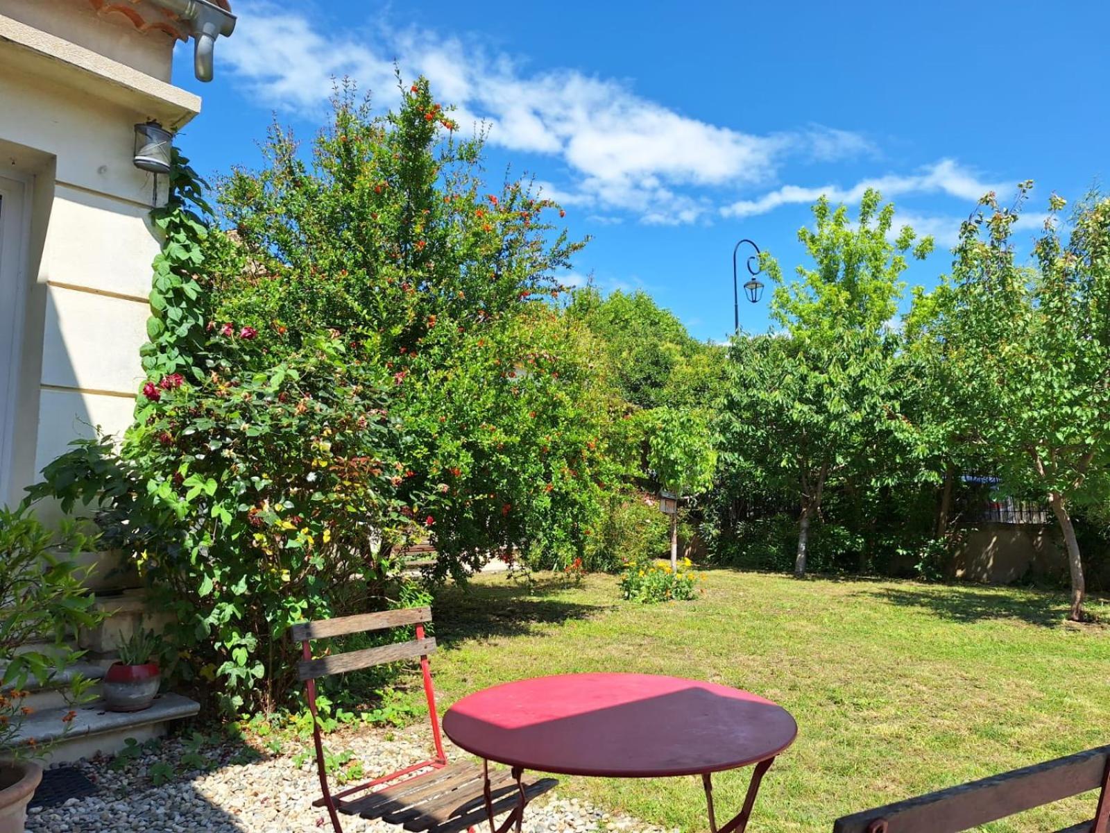 Courthézon Maison Avec Piscine Dans Village Provencal. מראה חיצוני תמונה