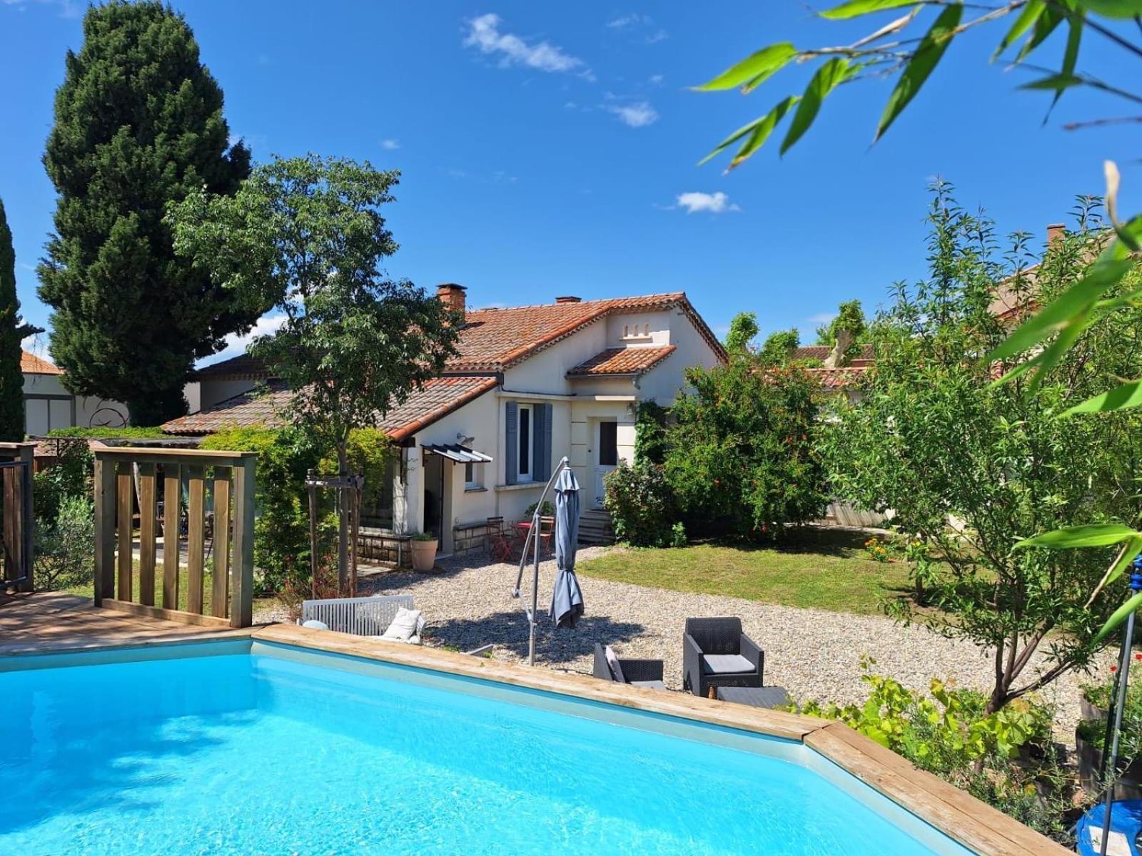 Courthézon Maison Avec Piscine Dans Village Provencal. מראה חיצוני תמונה